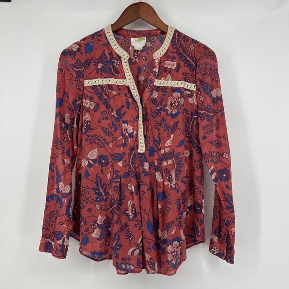 Maeve Bella Popover Blouse Size 2 Red Butterflies Crochet Floral Roll Tab - Picture 1 of 9